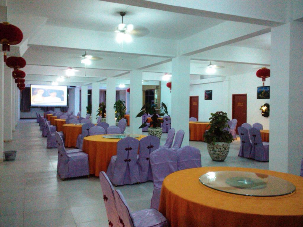 Airlines Business Hotel Port Vila Exteriör bild