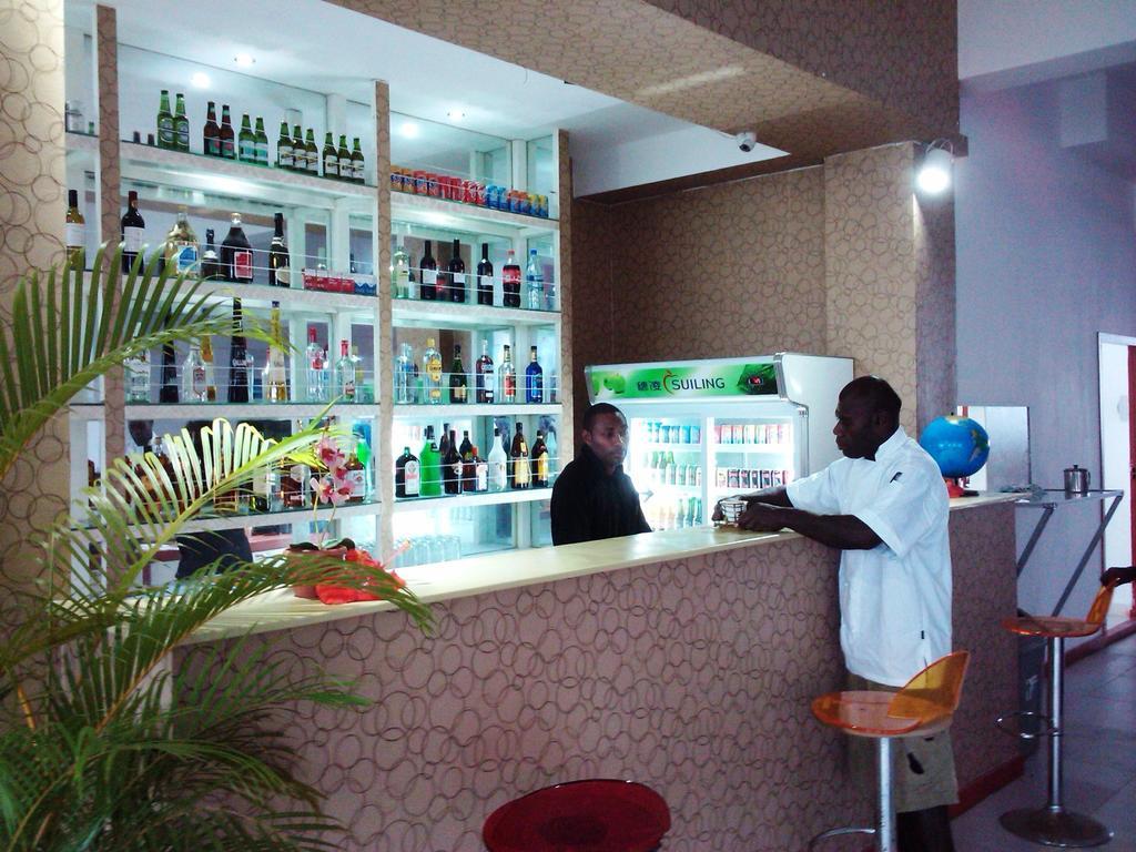 Airlines Business Hotel Port Vila Exteriör bild