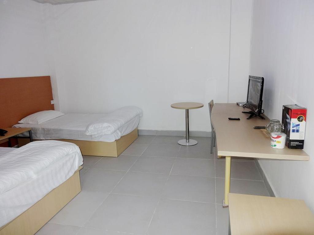 Airlines Business Hotel Port Vila Exteriör bild