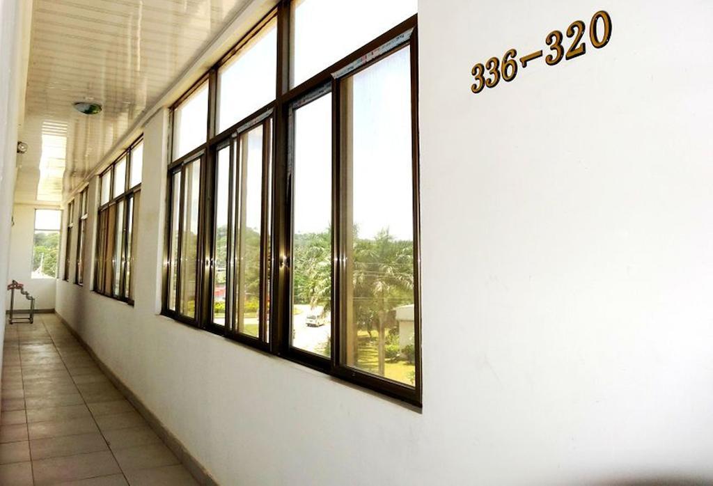 Airlines Business Hotel Port Vila Exteriör bild